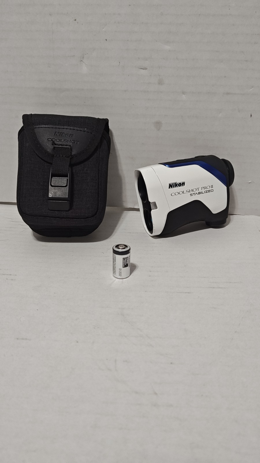 Nikon coolshot pro ii stabilized Lazer Range Finder w/ Case *READ*