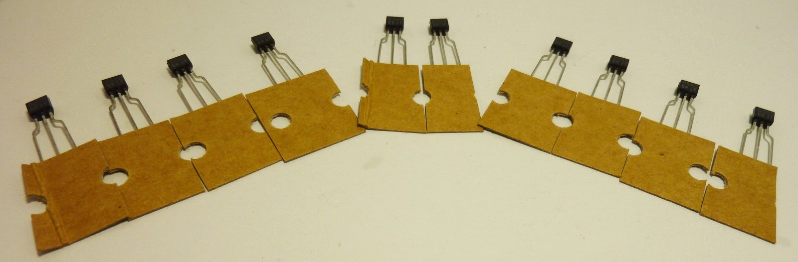 2SA1048 / TRANSISTOR  / 10 PIECES (QZTY)