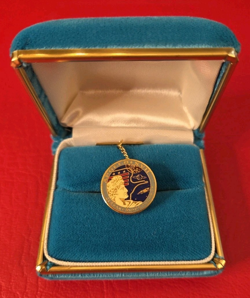 VTG NASA Apollo 17 Moon Mission Enameled Tie Tac Pin December 1972 Mid-Century