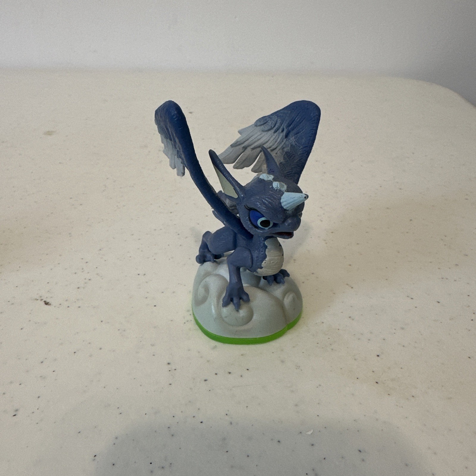 2011 Activision Skylanders Spyros Action Figure w/Card Whirlwind 84187888 W0127A