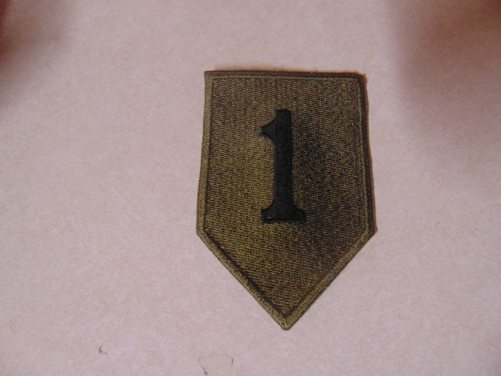 PATCH MILITARY SHOULDER SUBDUED GREEN SEW ON OLDER GERMAN MADE 1ST INFANTRY DIV
