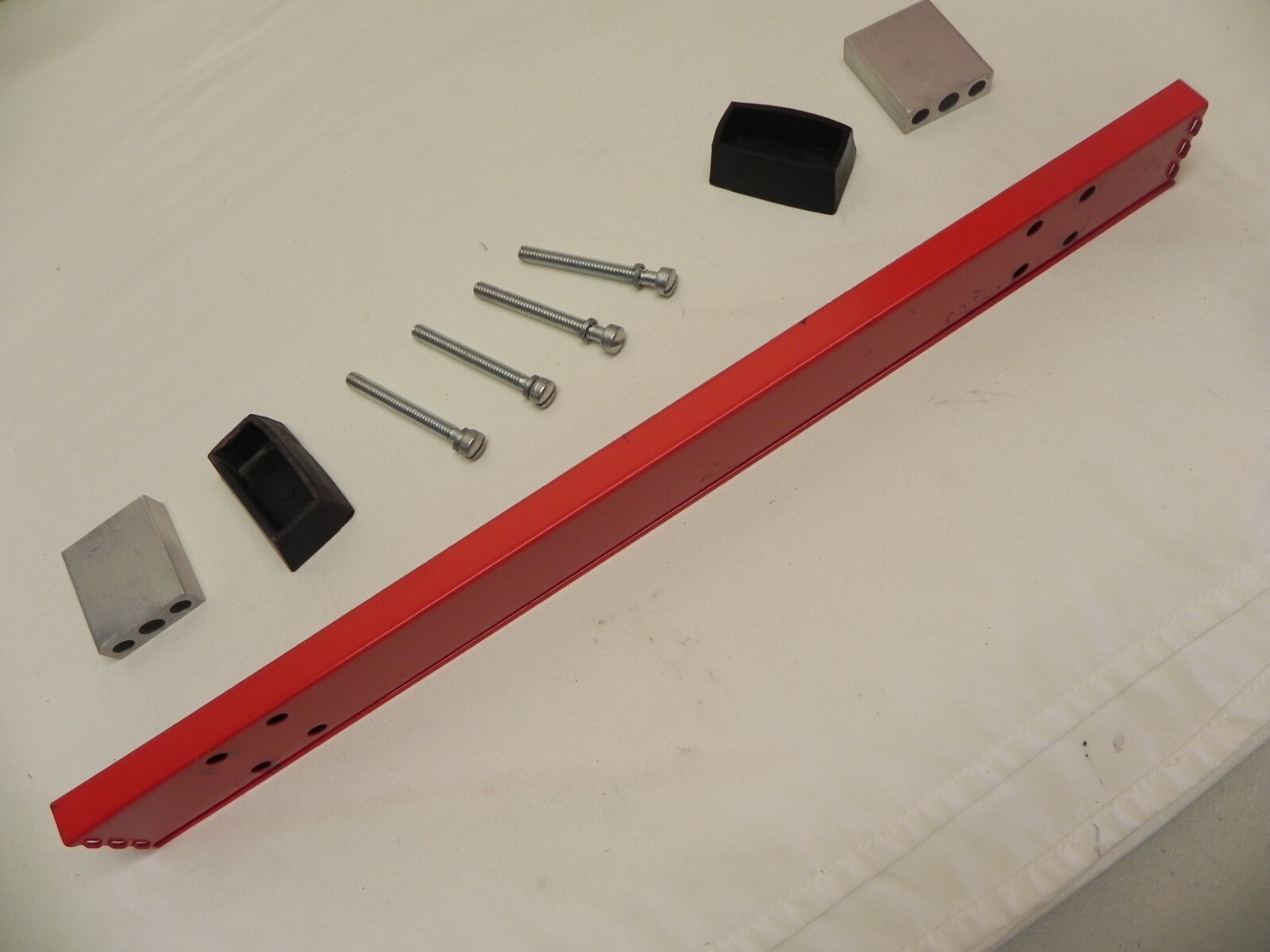 Snap-on Vintage KR-402A Tool Box Handle Roll Cab Handle Red Original End Caps