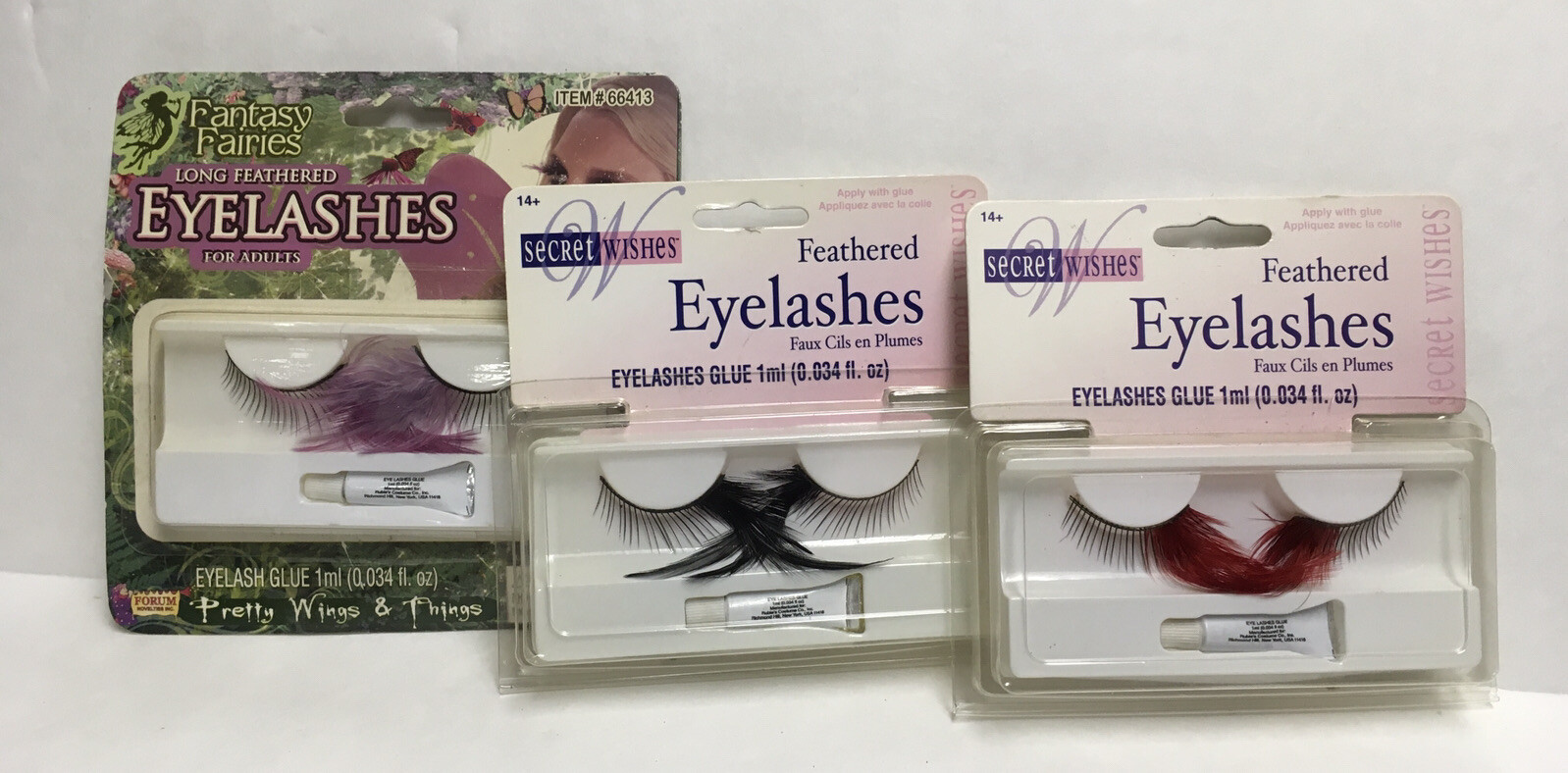 FEATHERED LONG EYELASHES NEW IN BOX Glue included