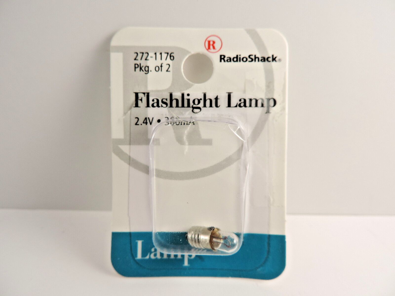 RadioShack Flashlight Bulb 272-1176 Flashlights Using 2.4V Batteries Single Bulb