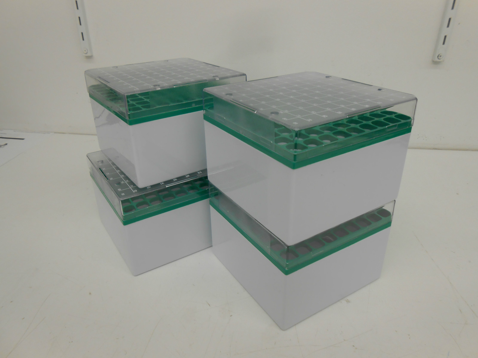 VWR STORAGE BOXES 16001-156 81 POSITION. 3-5ml CAPACITY Qty 4.