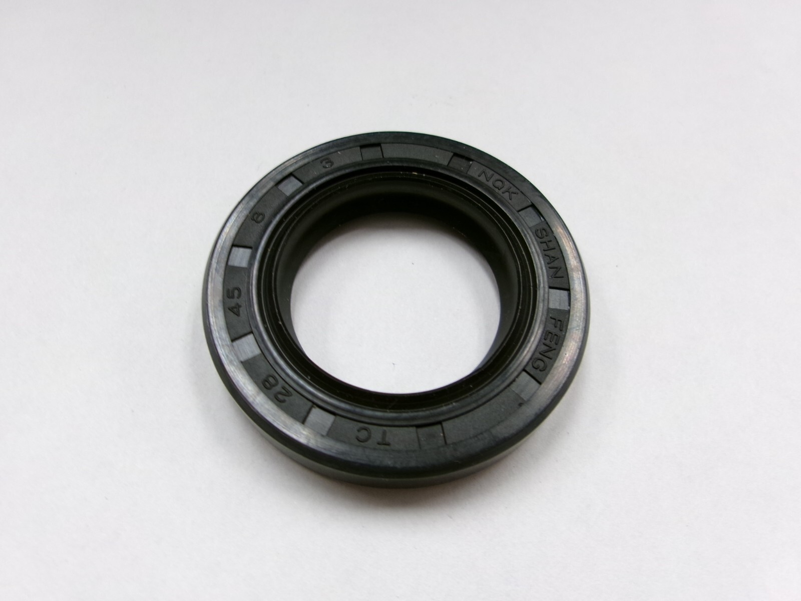 NEW TC 28X45X8 DOUBLE LIPS METRIC OIL / DUST SEAL 28mm X 45mm X 8mm