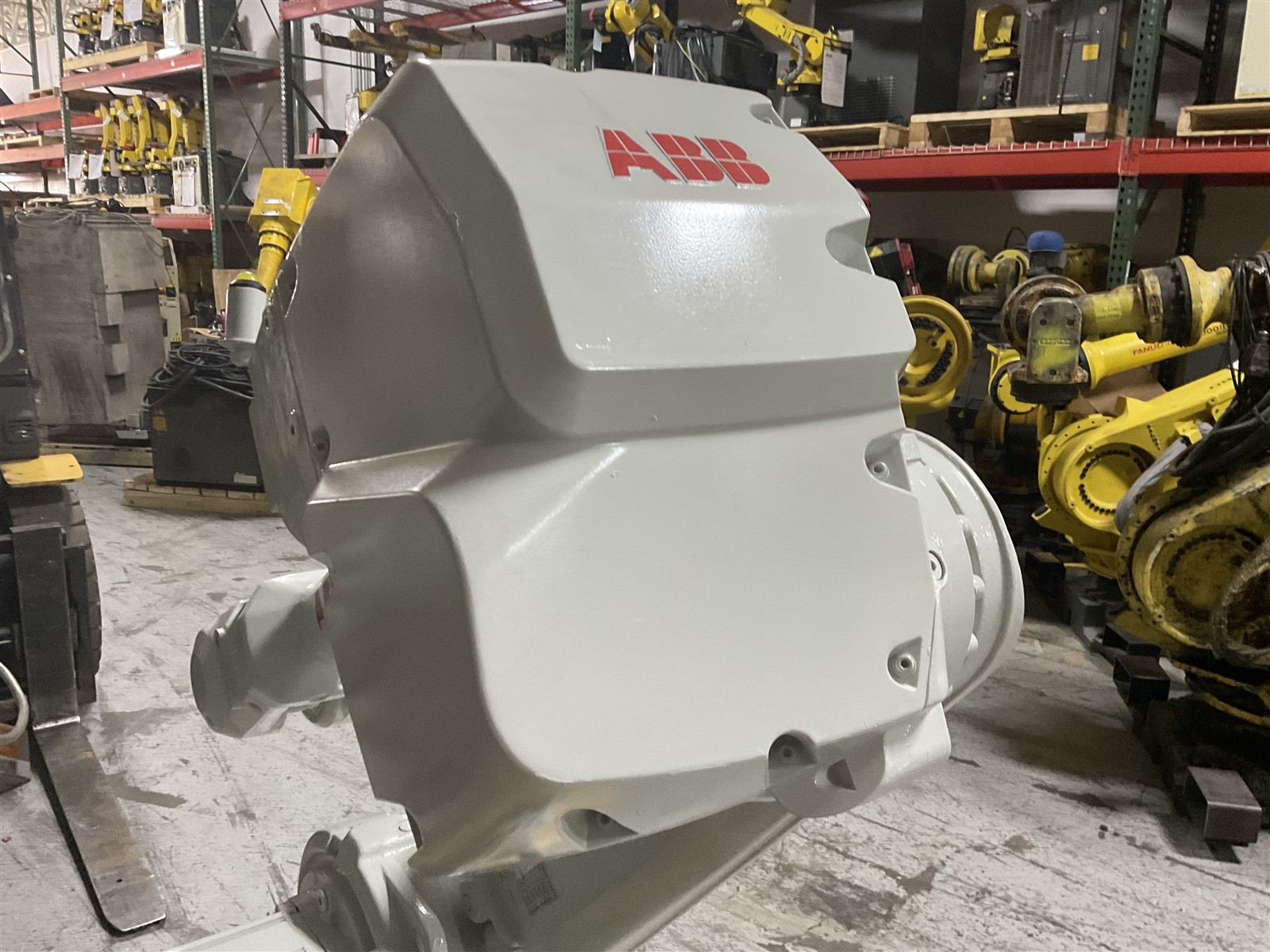 ABB ROBOT IRB4600 WITH CONTROLLER IRC5 SN: 4600-104574