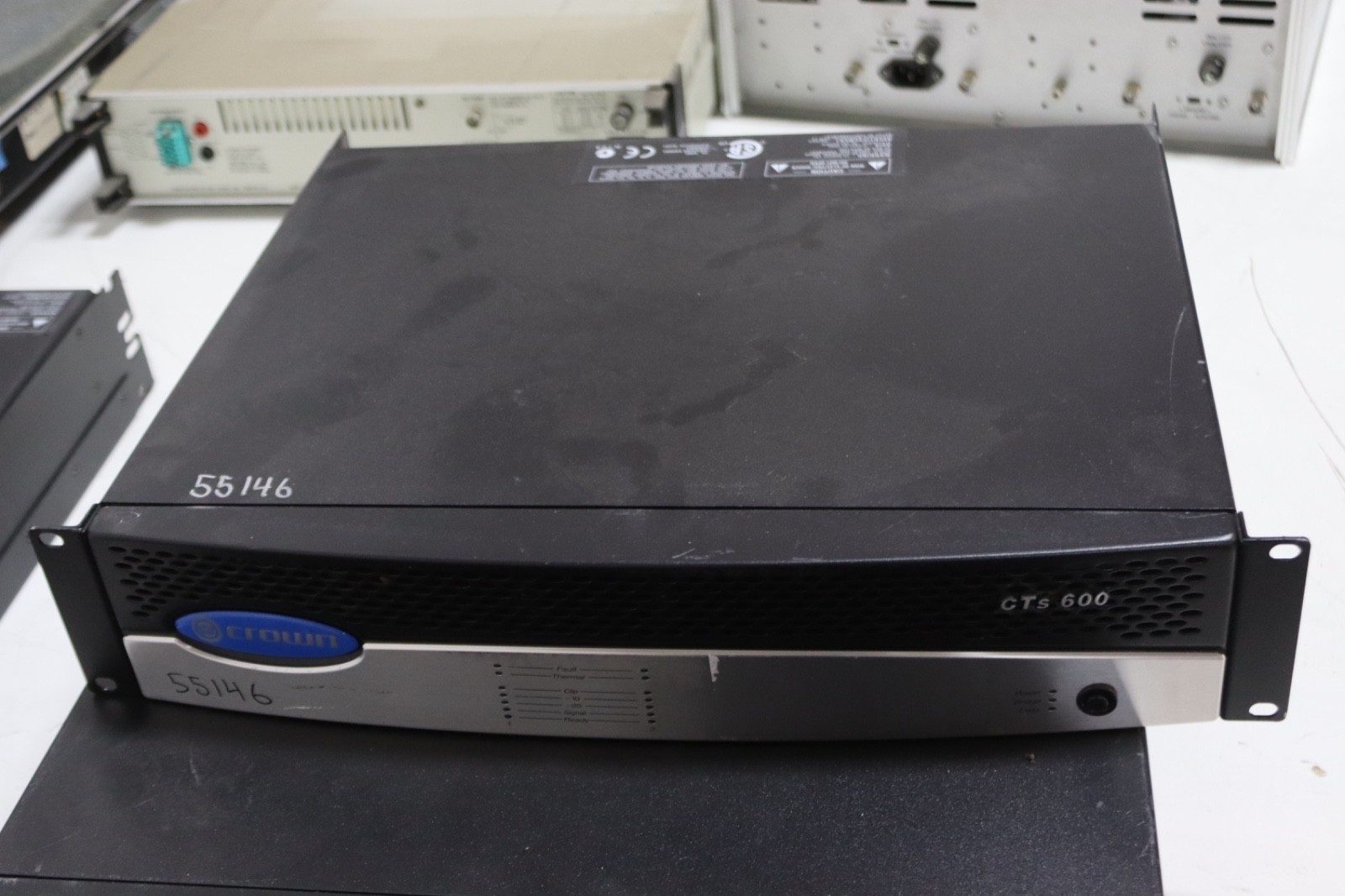 Crown CTS 600  AMPLIFIER