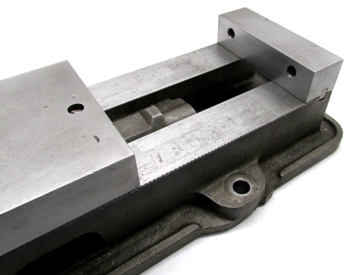 KURT ANGLOCK 6" MILLING MACHINE VISE - #D60