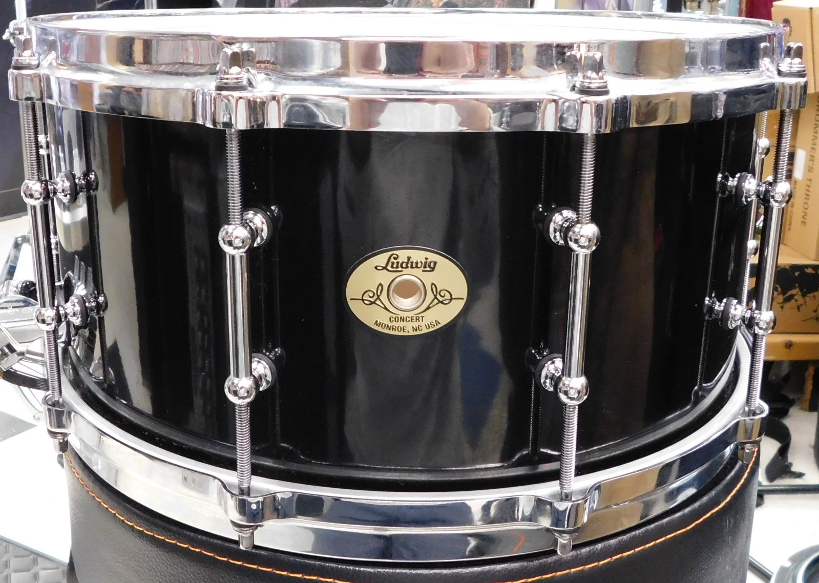 Ludwig Concert Maple Snare Drum - 6.5" x 14" Black Cortex - Store Display