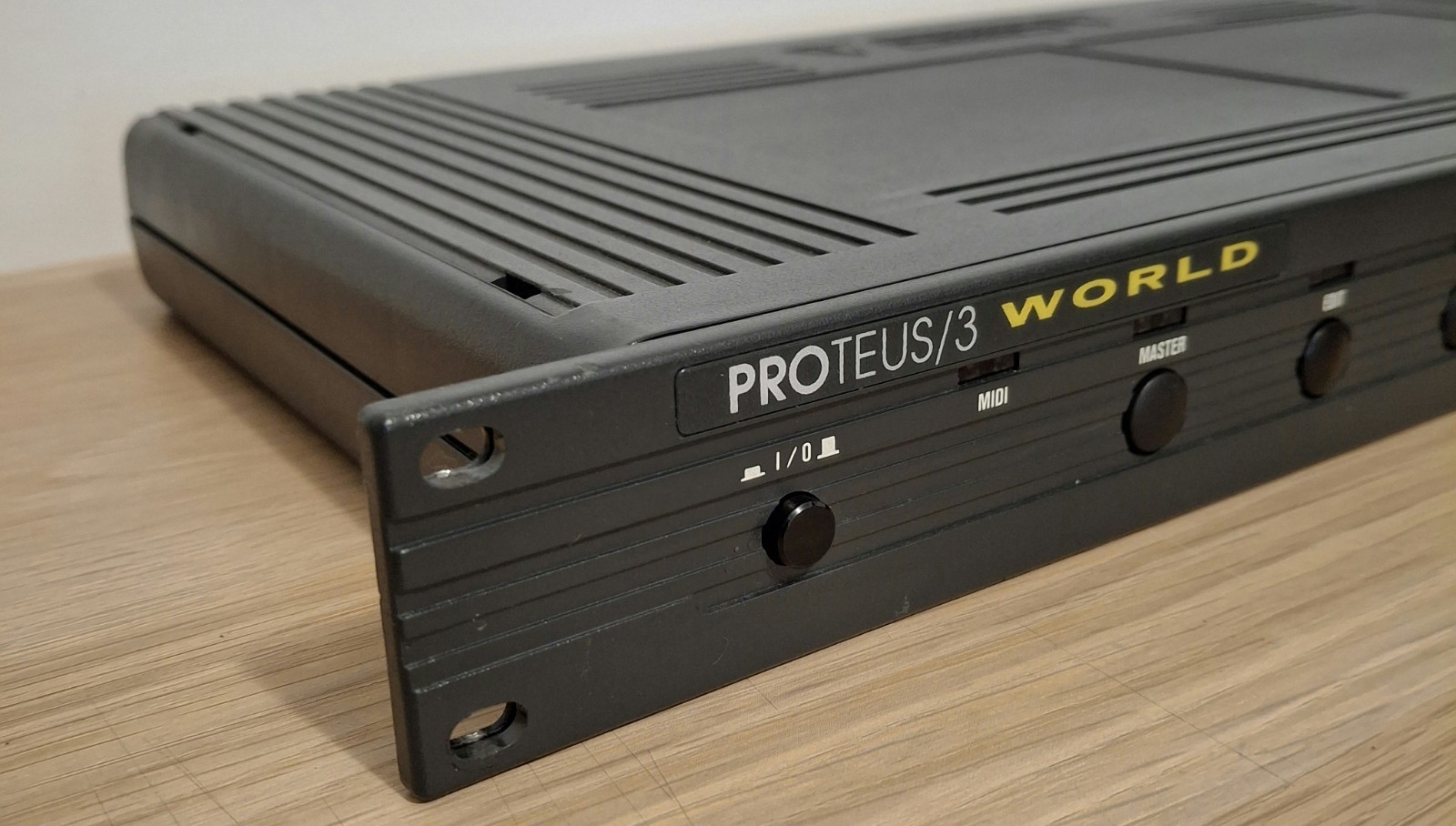E-MU Systems Proteus 3 World 16 Bit Multi-Timbral Digital Sound Module 9040