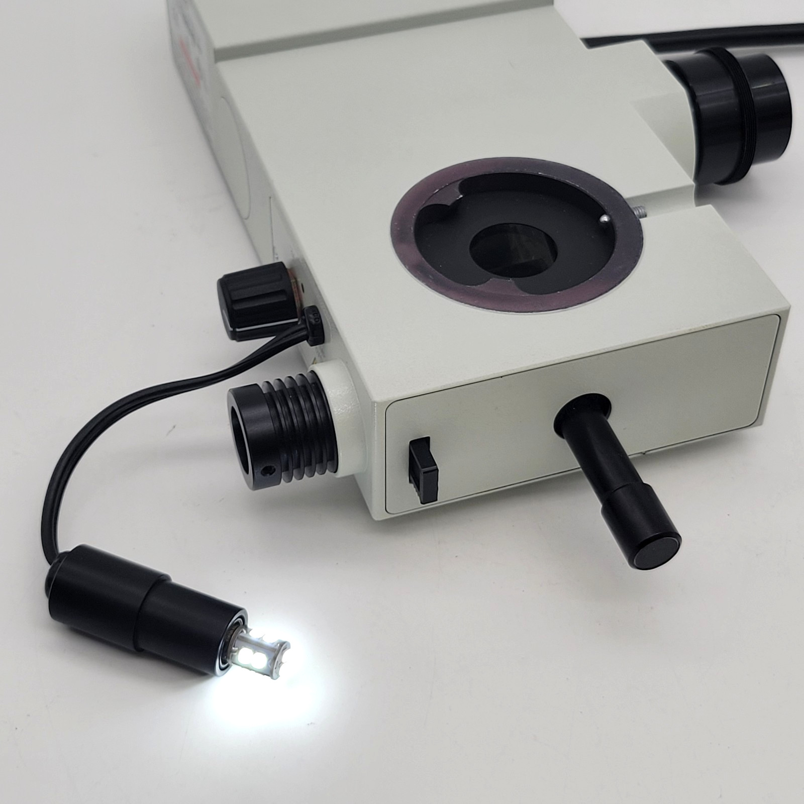 Olympus Microscope LED Bulb Replacement for Bridges and Pointers | 8G102