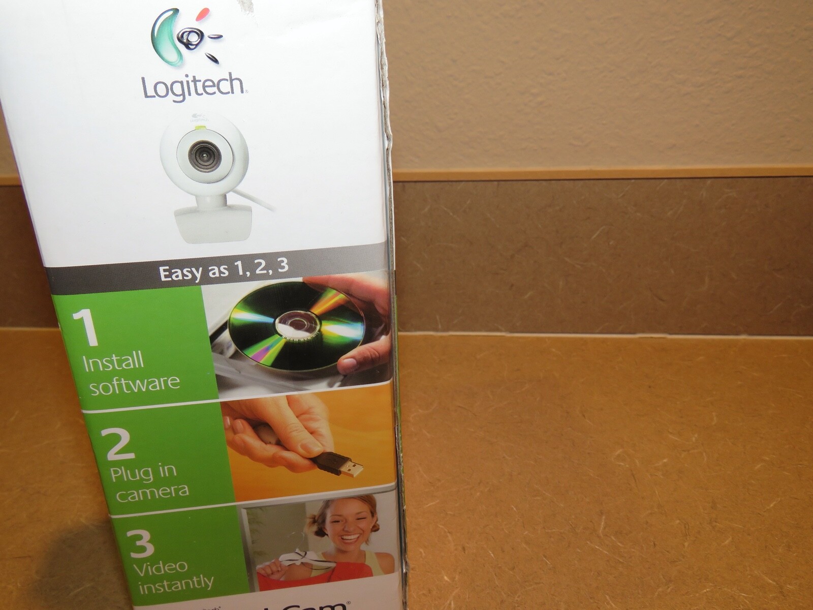 Logitech QuickCam Express WebCam 961461-0403 NEW Sealed Box!
