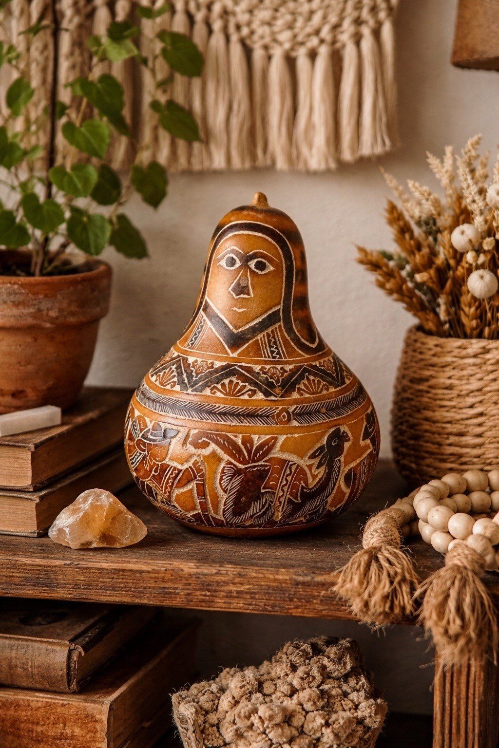 Vintage South American Peru Peruvian Folk Art Storyteller Hand Carved Gourd 4”T