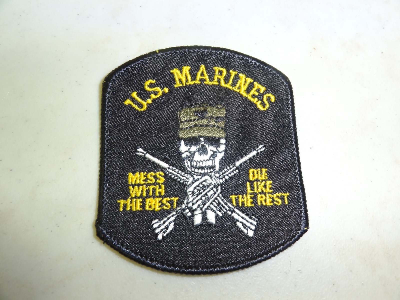 MILITARY PATCH US MARINES MESS WITH THE BEST DIE LIKE THE REST SEW ON