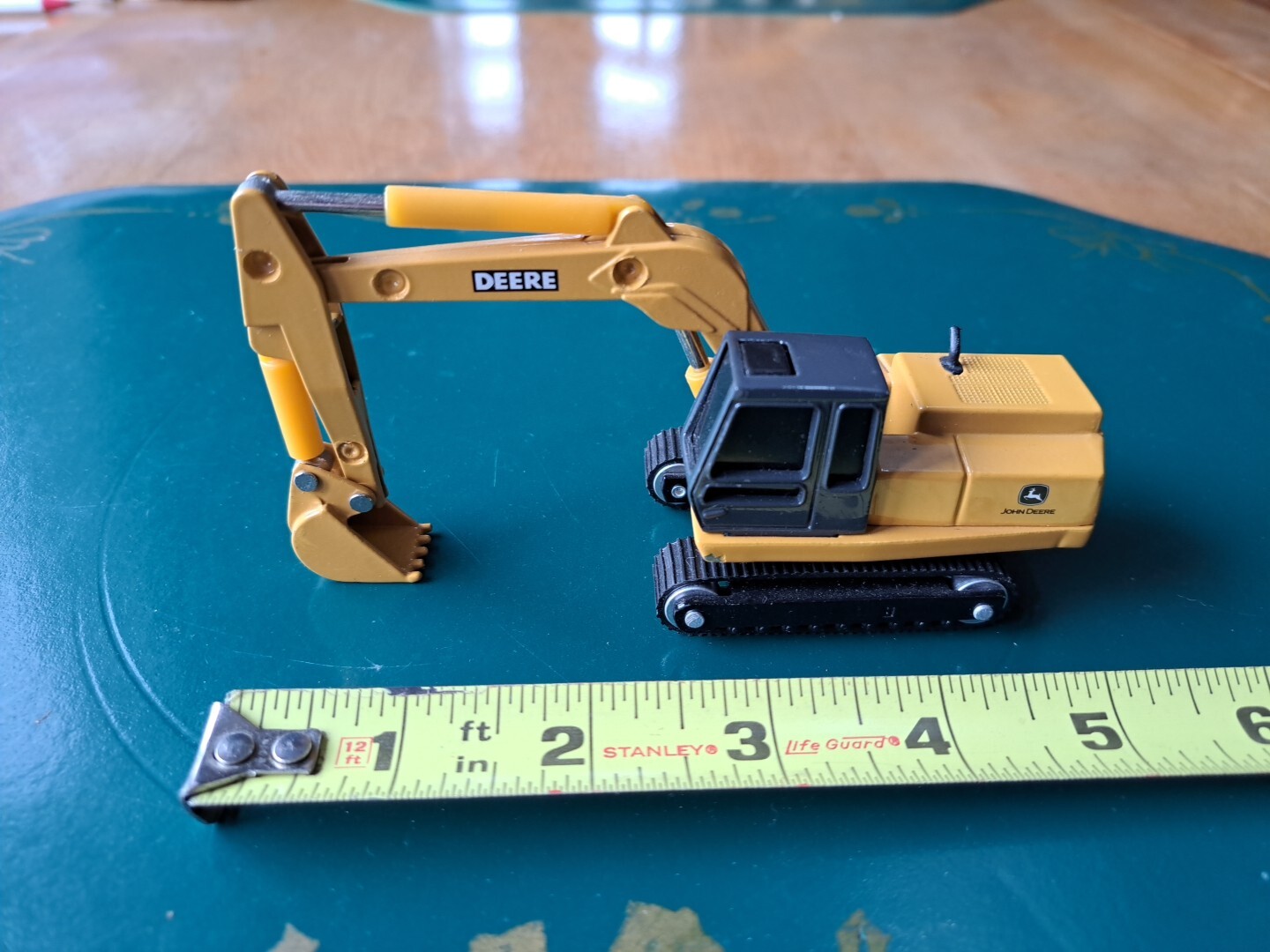 Ertl John Deere Track Hoe Bucket Loader Diecast Toy Construction 1/64 Works Nice
