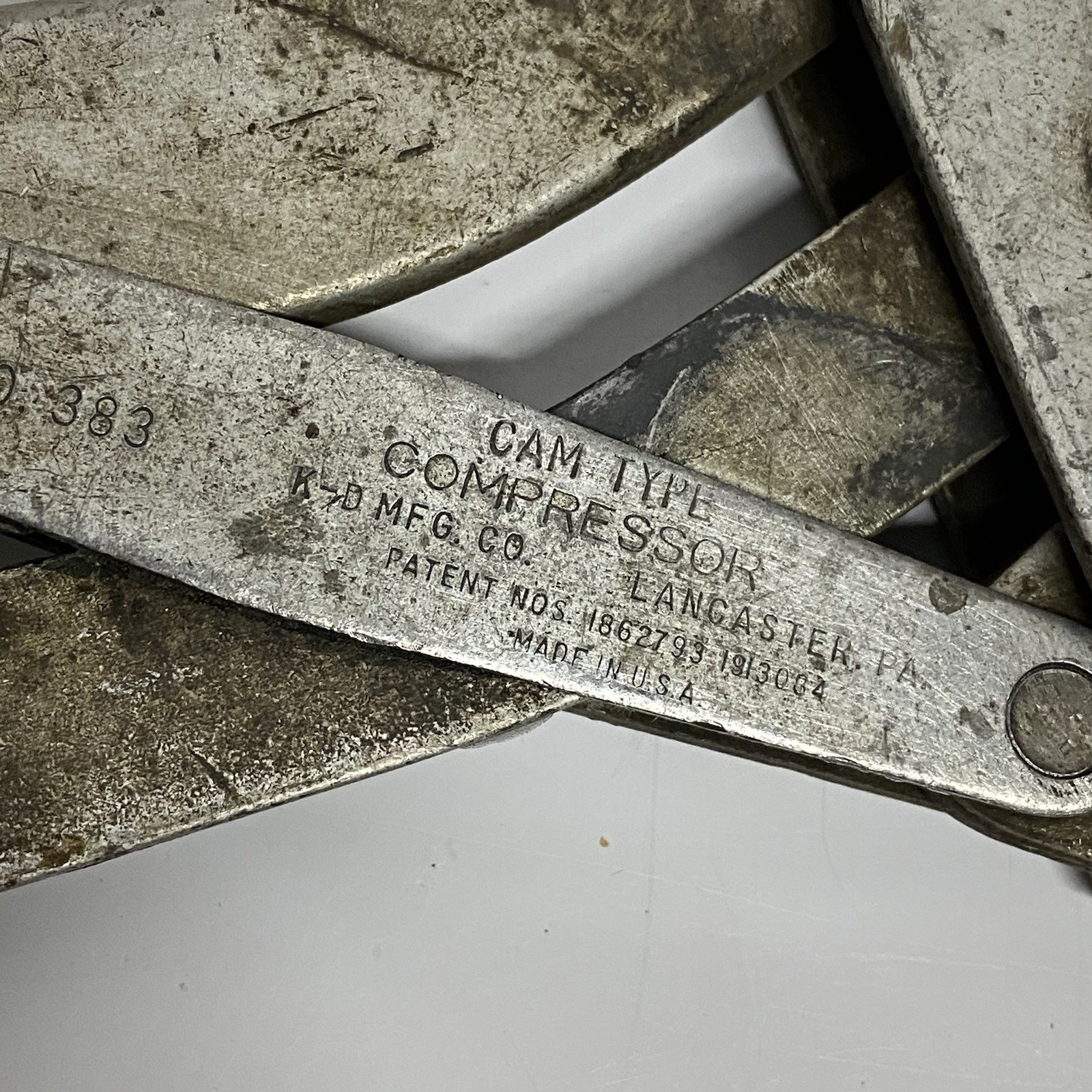 K-D Tool Mfg Co No 383 Valve Spring Compressor Tool