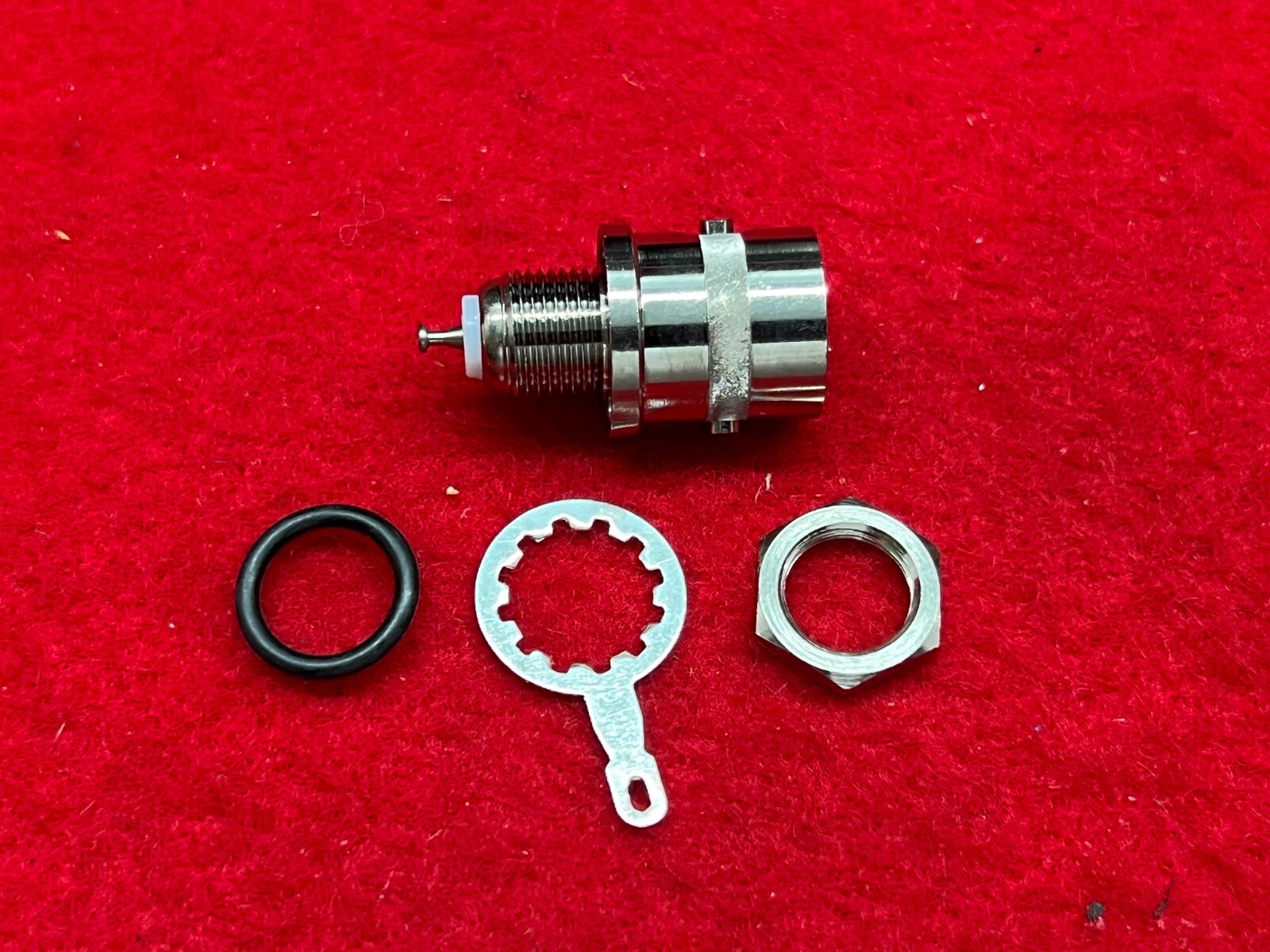 Ludlum C-Connector Bulkhead Jack UG706/U for Survey Meter, Scintillator Detector