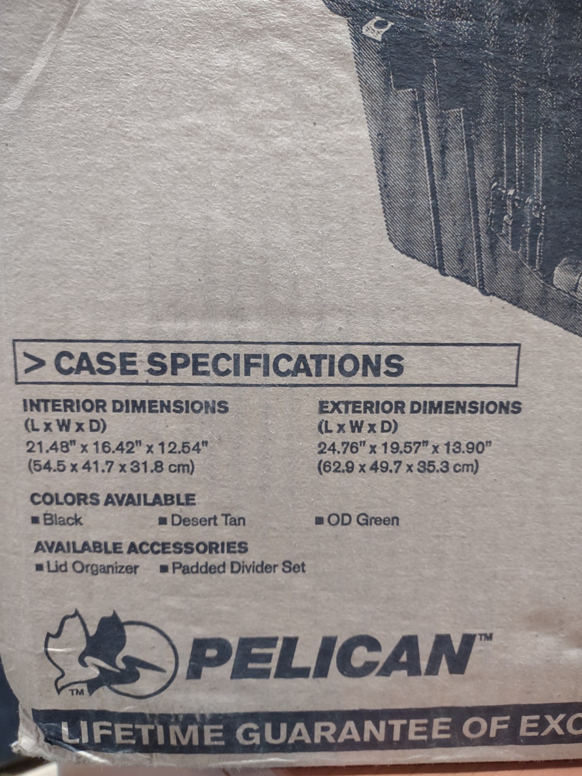 Pelican 1620 Hard Case with Padded Divider (Black)