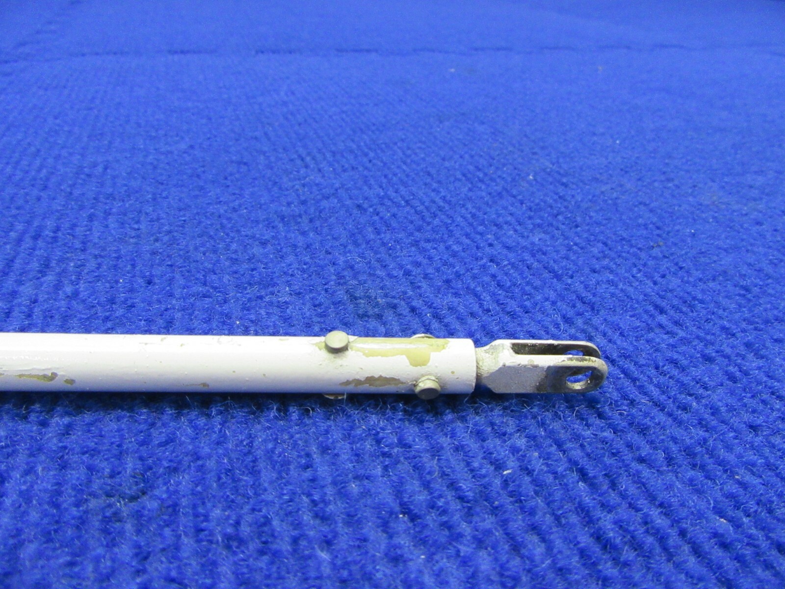 Beech Baron 95-B55 Actuator to Elevator Trim Tab Rod 96-520012-13 (1121-526