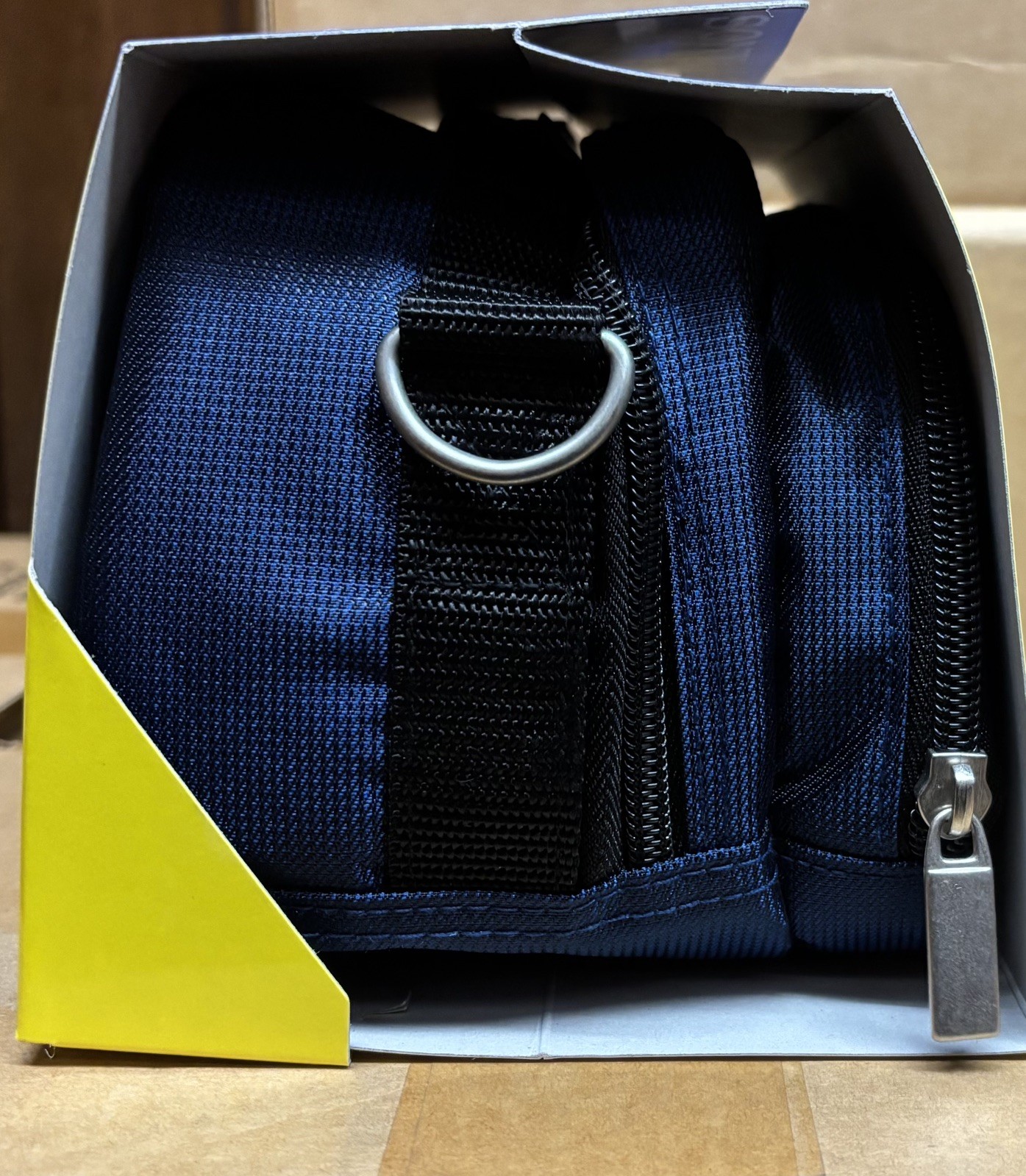 Sony LCS-MVCA Mavica Soft Carrying Case (Black/Blue)