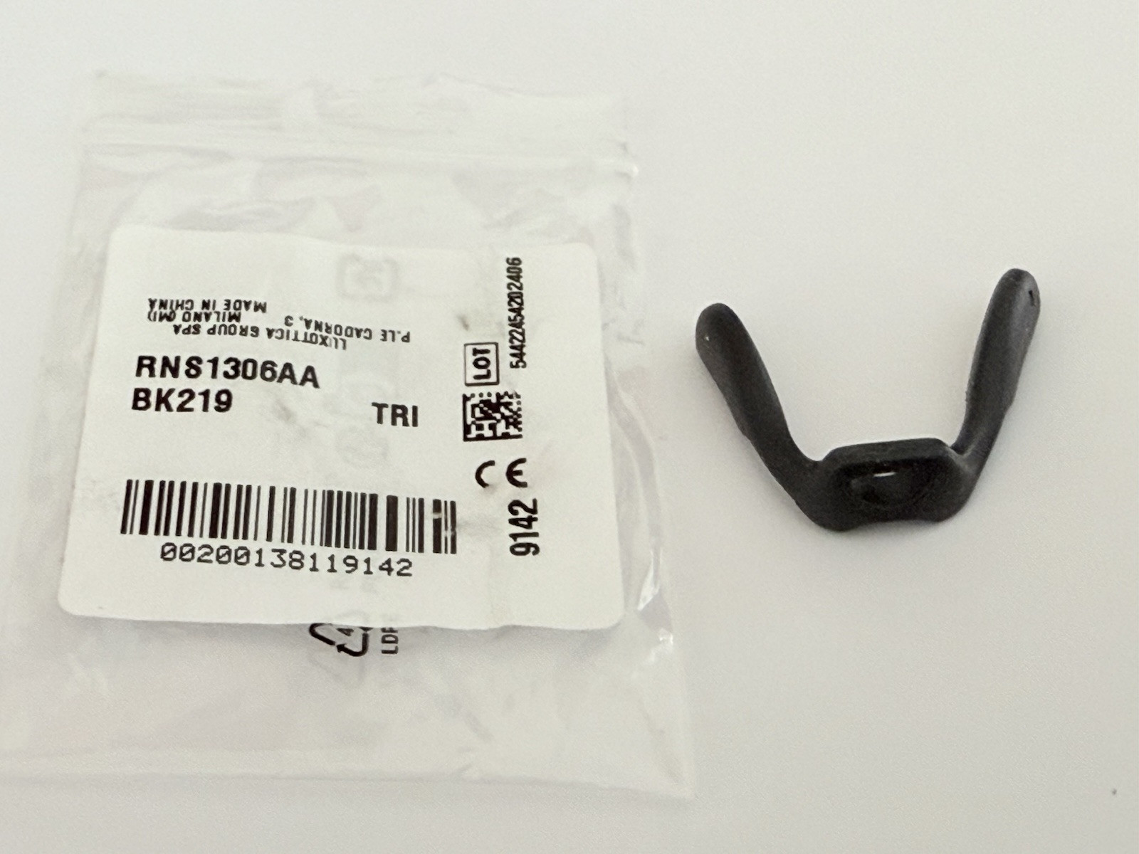 OAKLEY ACTUATOR SUNGLASSES REPLACEMENT AUTHENTIC BLACK NOSE PAD OO9259 OO9430