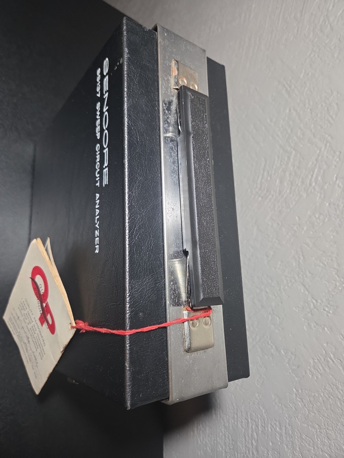 Sencore SS137 Sweep Circuit Analyzer - Power On - Untested