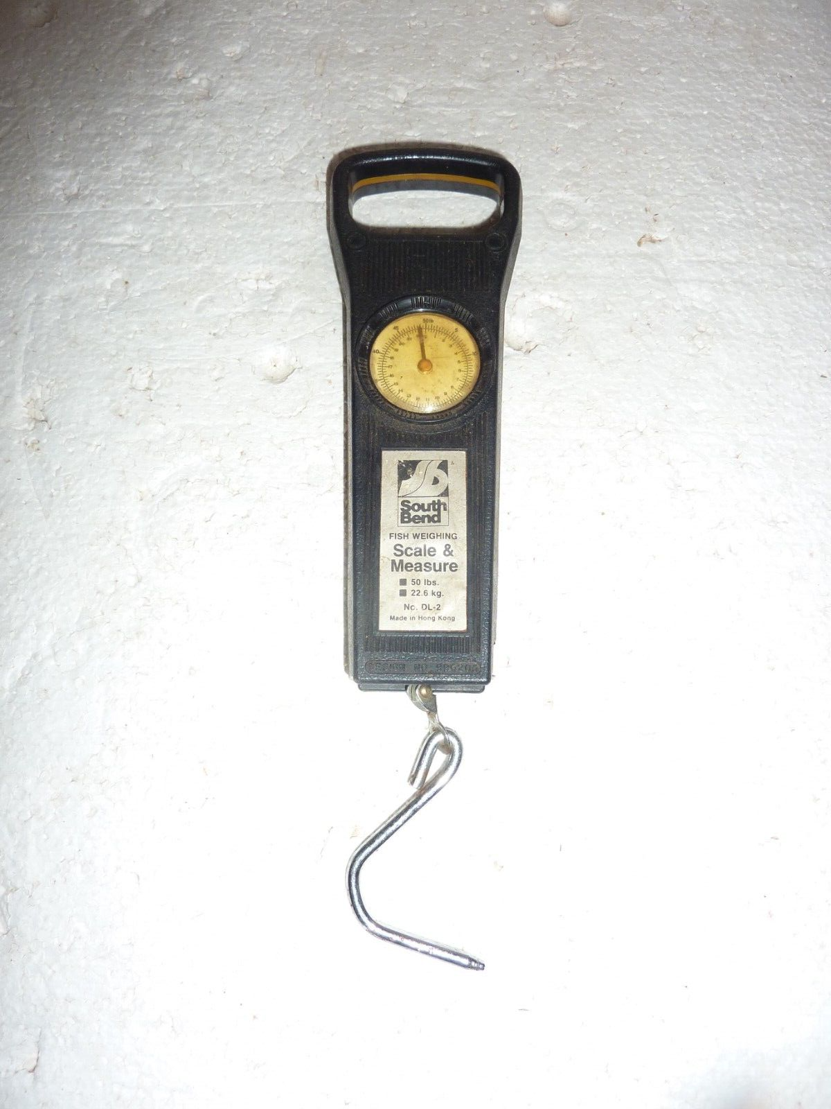 South Bend Fish Weighing Scale & Measure # DL-2 Weighs up to 50lb and 40" S-56