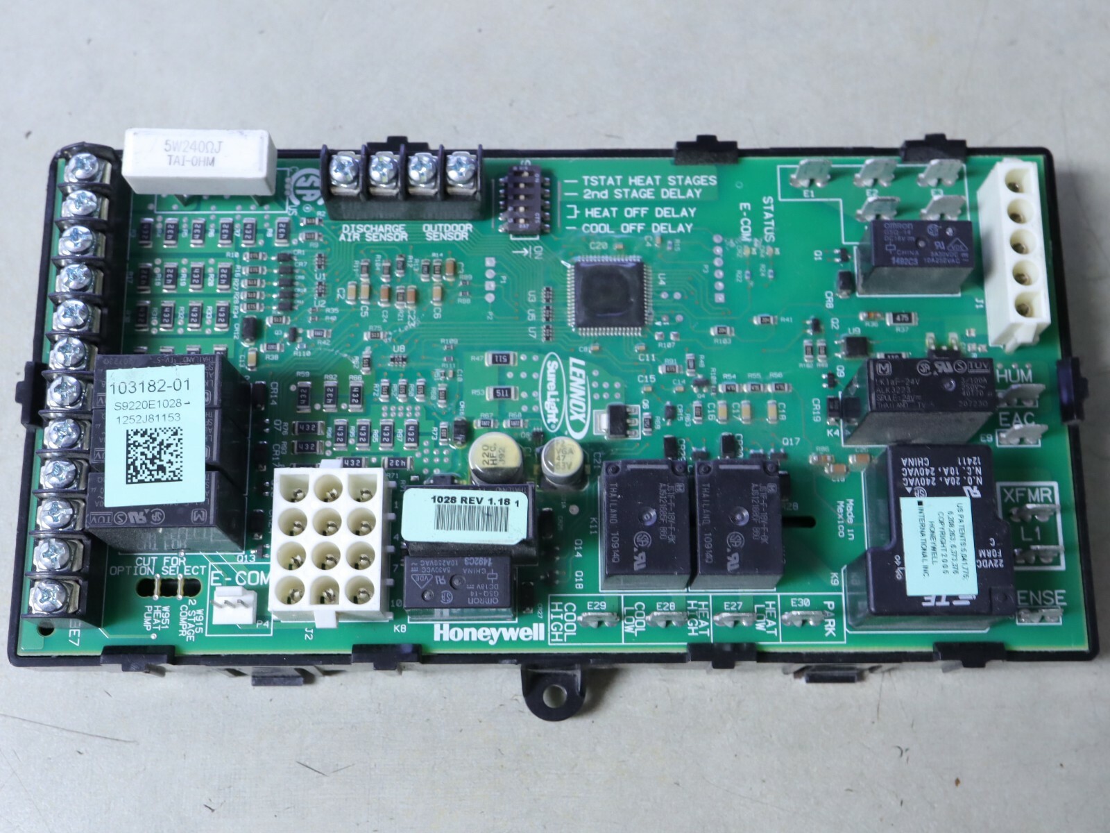 LENNOX 103182-01 Control Circuit Board SureLight S9220E1028