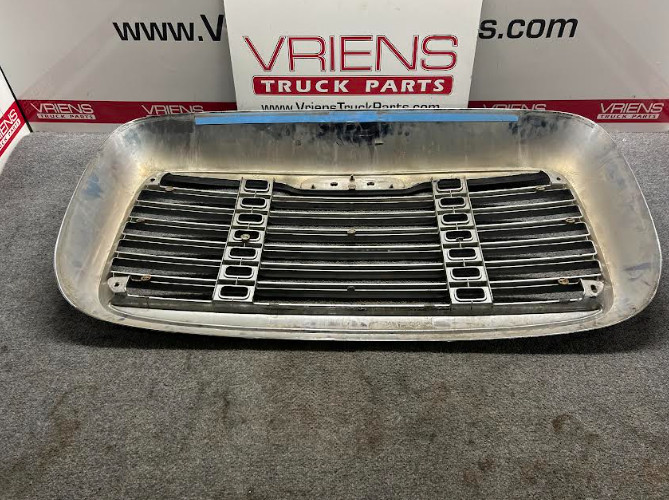 FREIGHTLINER 17-15107-000 GRILLE