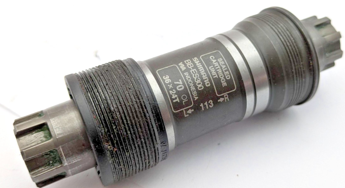 Shimano BB-ES300 Octalink V2 Italian Bottom Bracket 70x113mm Spindle Road 113 OL