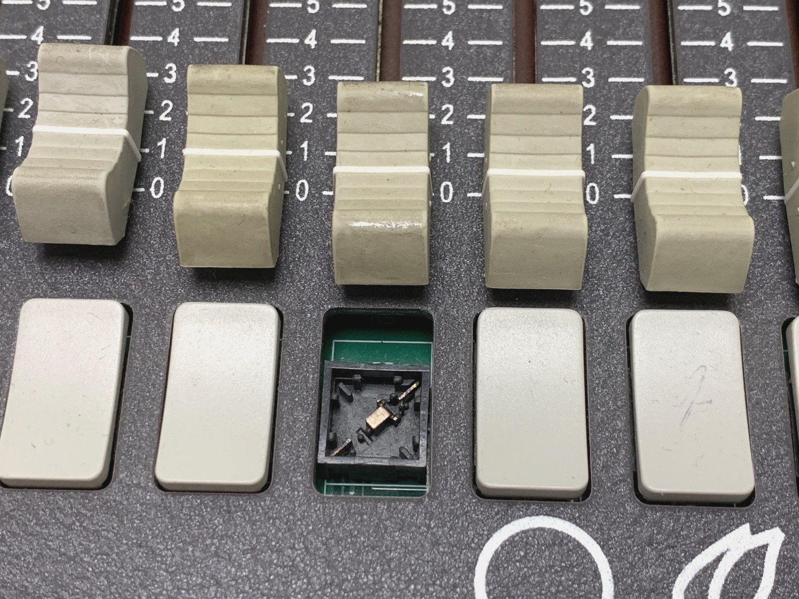 Dove Systems TECHMASTER (Model TM-TS12/24) - UNTESTED, AS IS