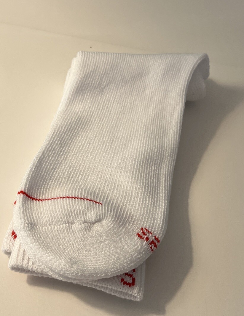 SUPREME/ HANES WHITE SOCKS (SINGLES) (ONE PAIR) AUTHENTIC BRAND NEW (NOT A PACK)
