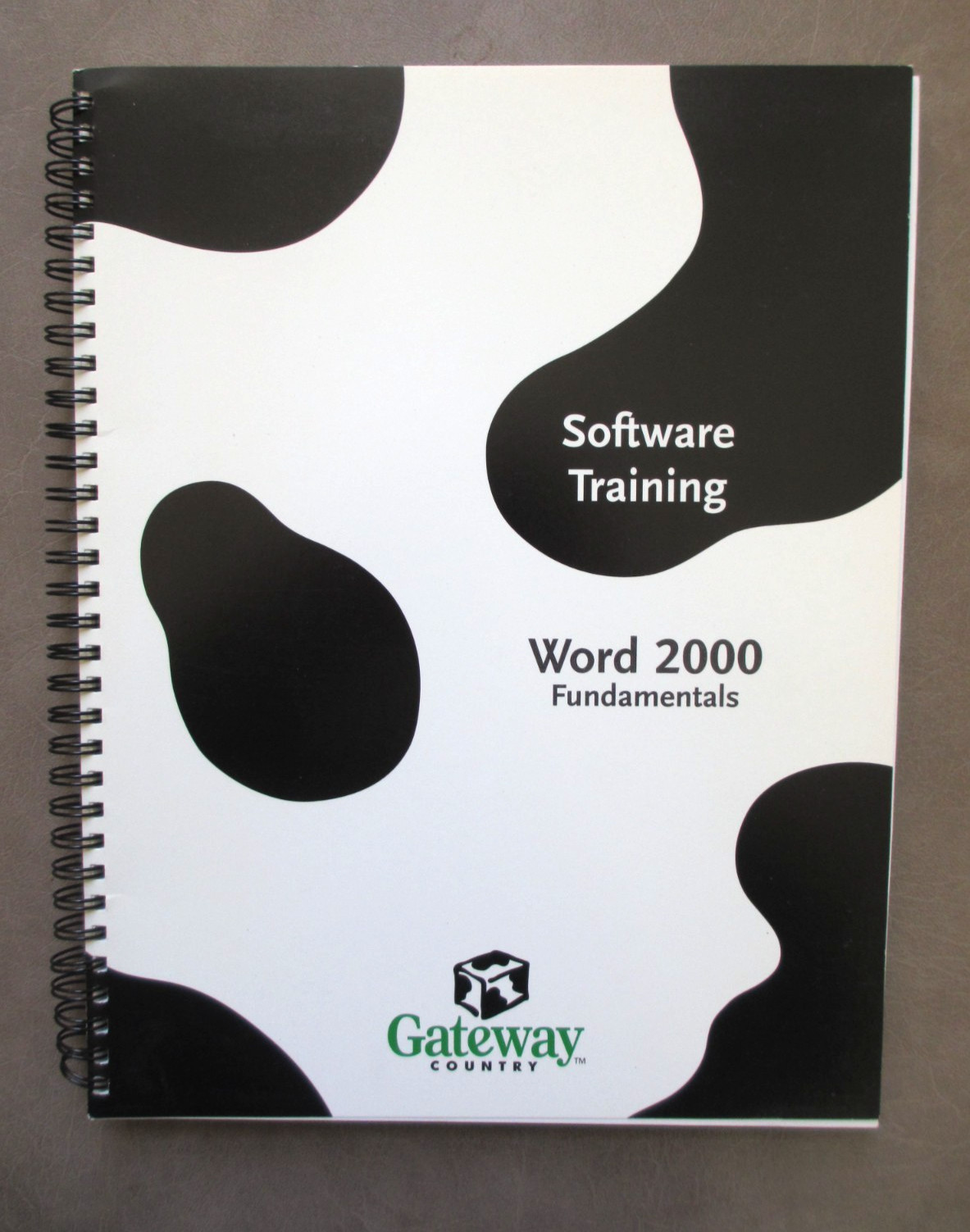 Vintage Gateway Country Microsoft Word 2000 Software Training Course Guide - Cow