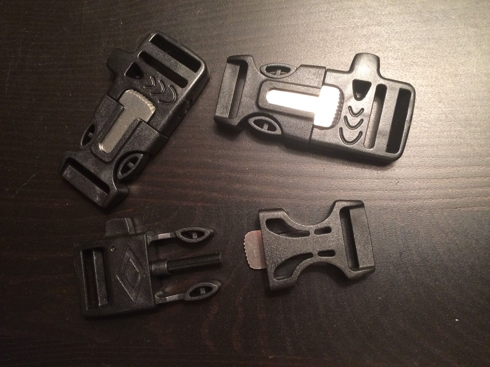 PARACORD Fire Starter Release BUCKLE w/ Striker Flint Whistle 1,2,5,10,25,50,100
