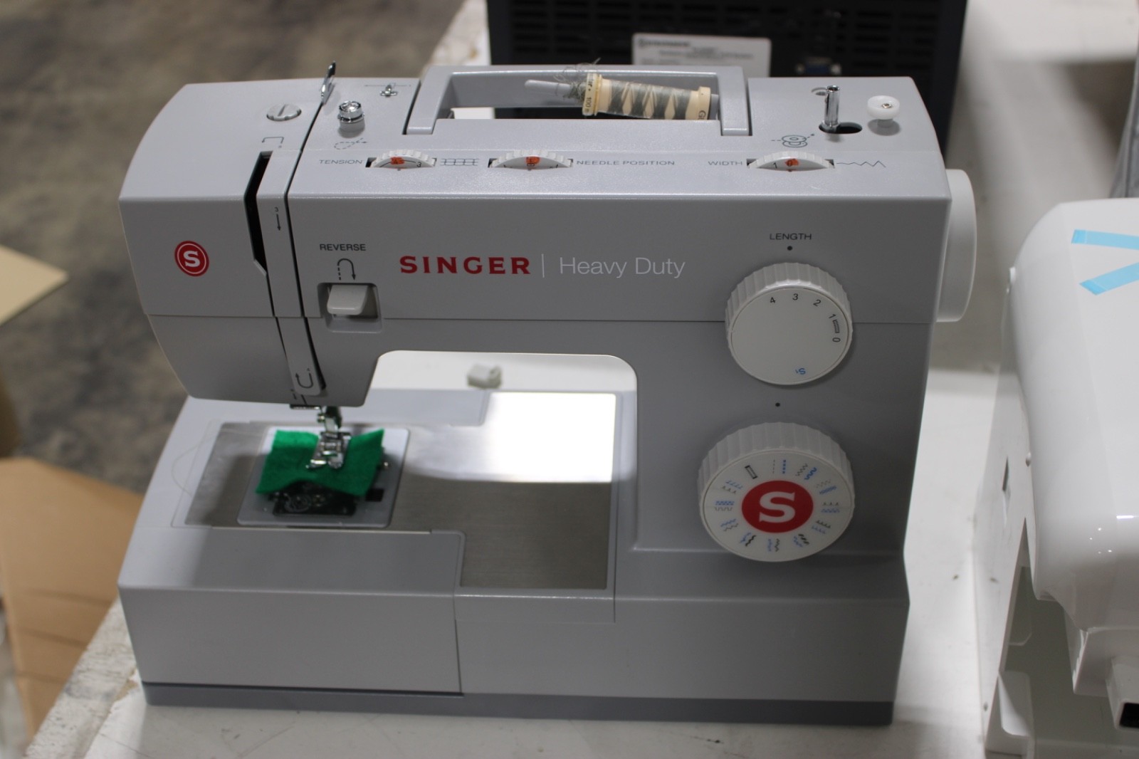 Singer 4423 Heavy Duty Sewing Machine Grey