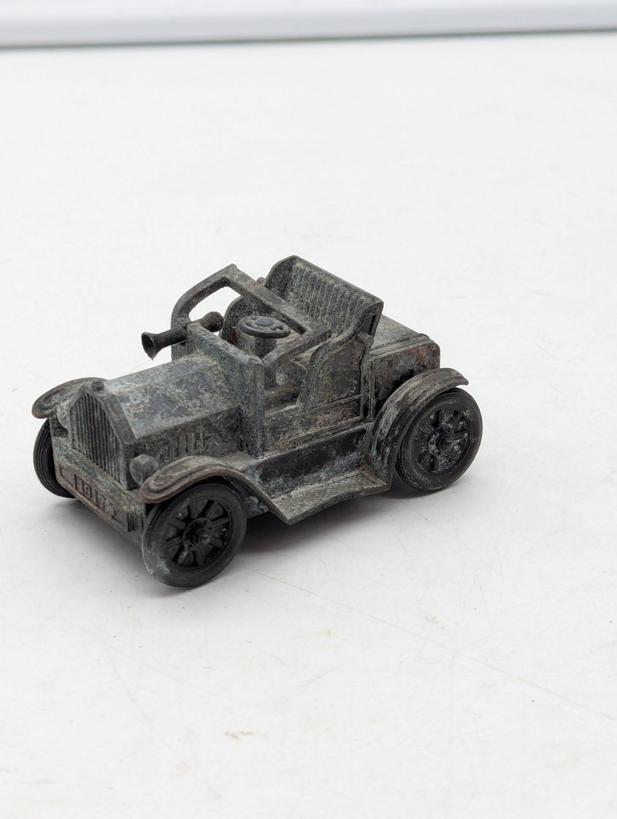 Vintage Metal Rolling "1917" Old Fashioned Touring Car Shaped Pencil Sharpener