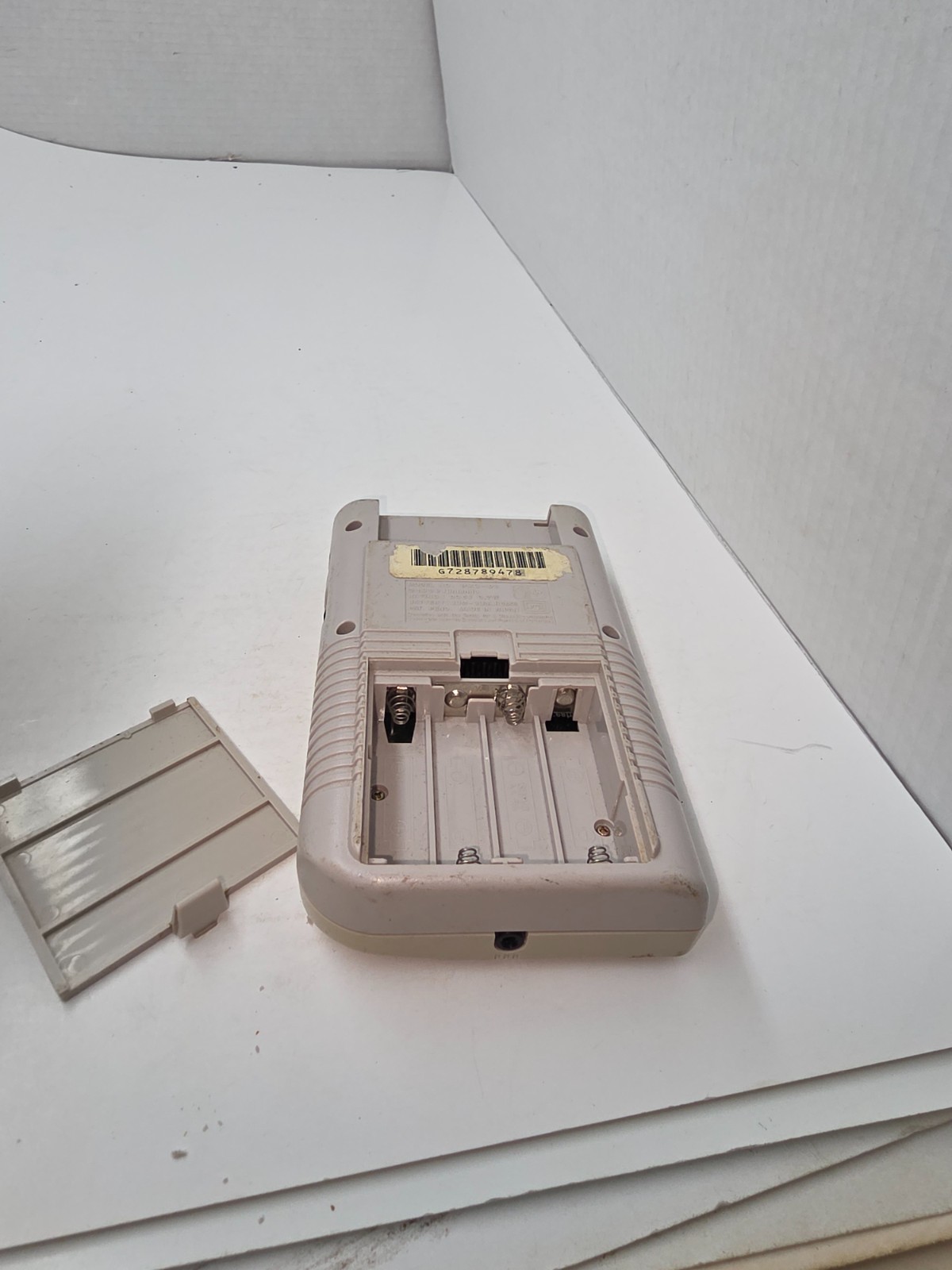 Powers On & works has Sound Gameboy Original DMG-01 Console Could use new LCD C6