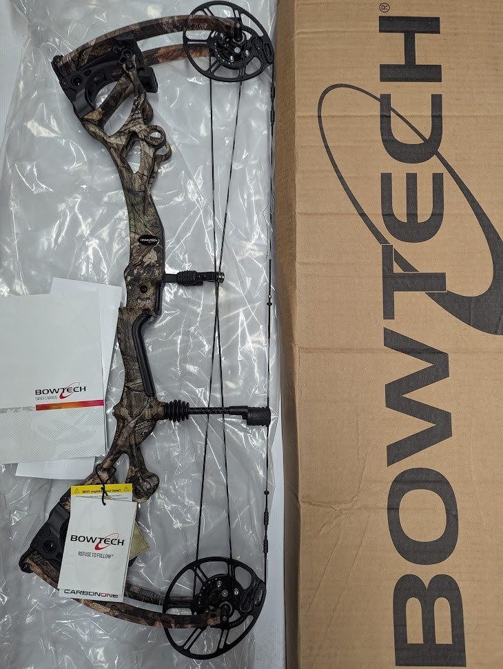 @NEW@ Bowtech Carbon One X Mossy Oak DNA Camo Compound Bow! RH 70lb.