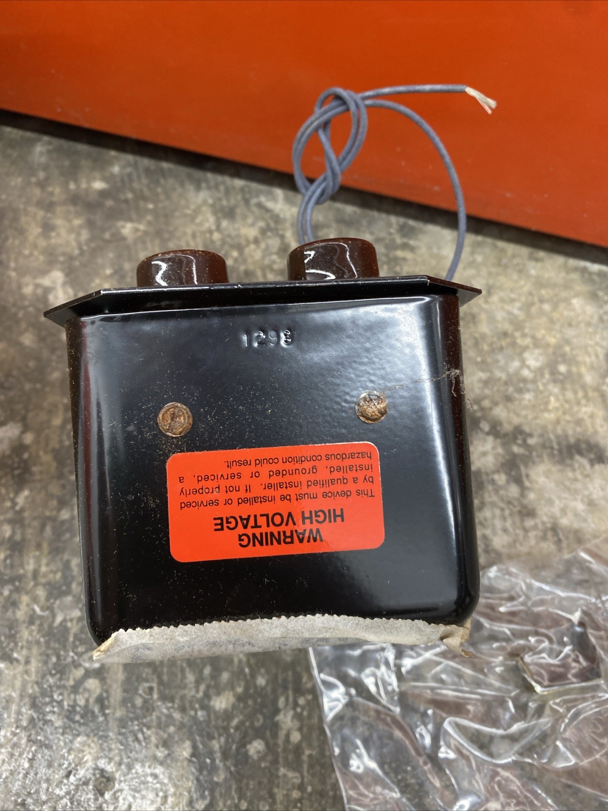 Dongan XD-CR205 Ignition Transformer 120V 60Hz Carlin New