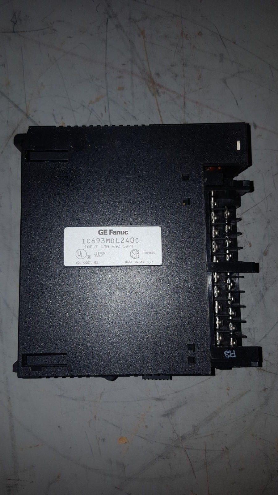GE Fanuc Input Module, 120VAC, 16PT, IC693MDL24OC
