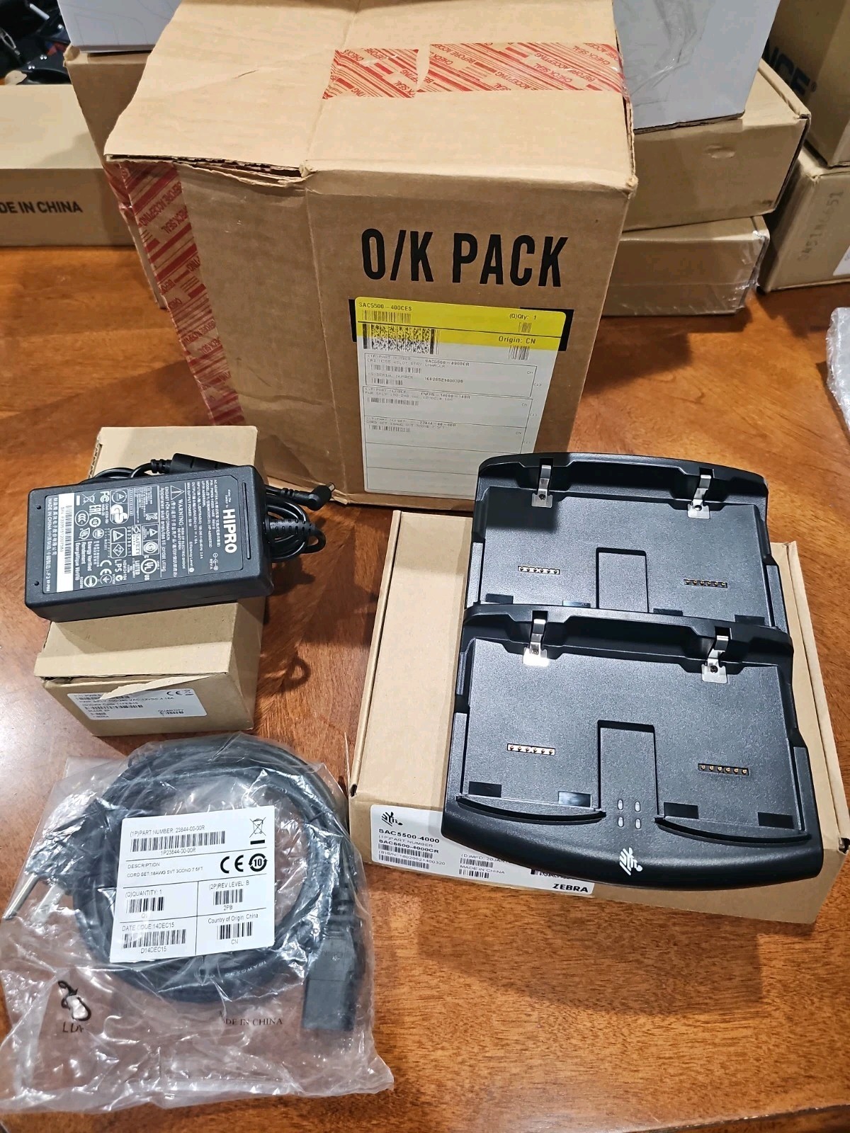 Symbol Quad Slot Battery Charger SAC5500-400CES Original Packaging!