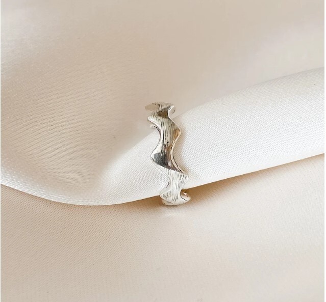 Solid Metal Gift For Women's Adjustable Wave Toe Ring White Gold Plated Silver