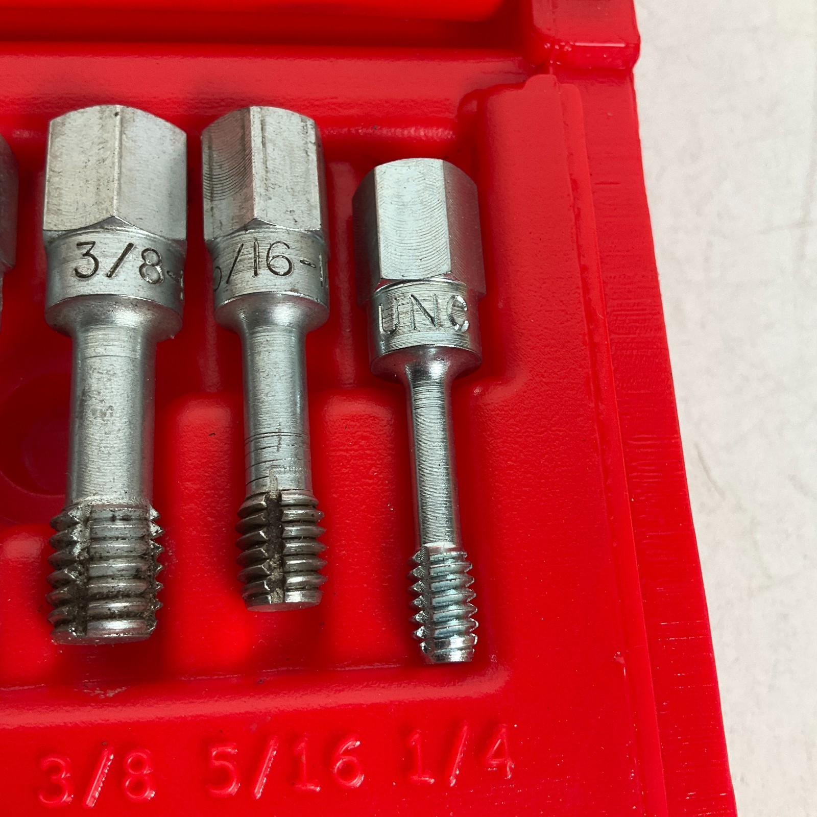 Snap On Tools RTD48 48 Piece Master Rethreading Set Fractional Metric