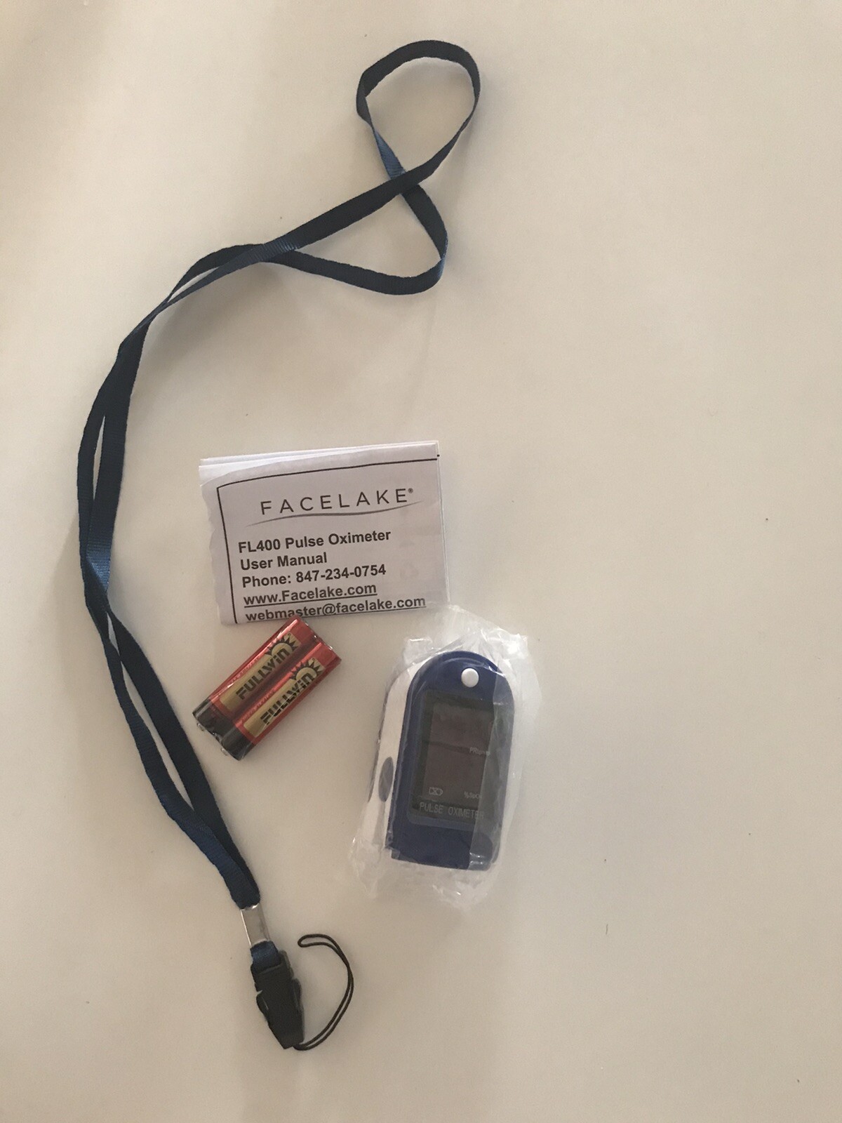 Facelake FL400 Pulse Oximeter Carrying Case And Strap Batteries