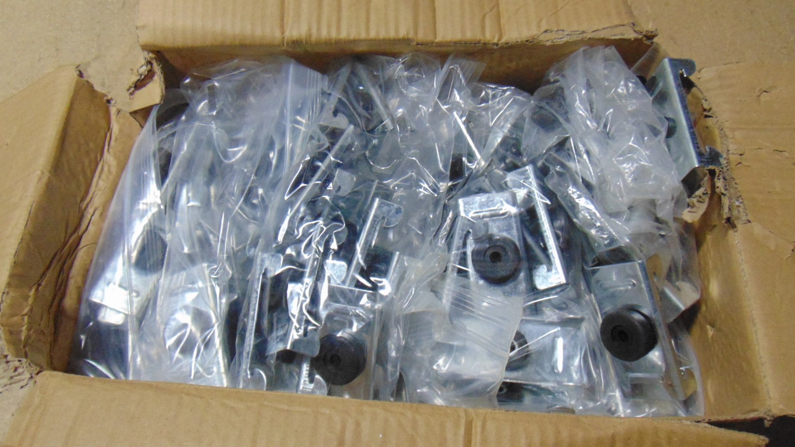 Resilient Sound Isolation Clips 200 Pack - Vibration Soundproofing - BULK PRICE