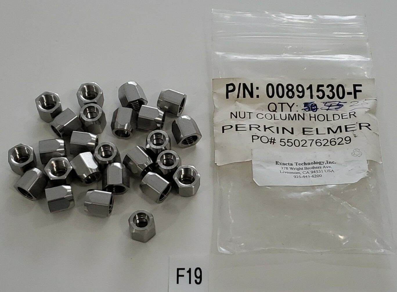 *NEW* LOT OF 25 Perkin Elmer 00891530-F Hex Nut Column Holders Exacta + Warranty