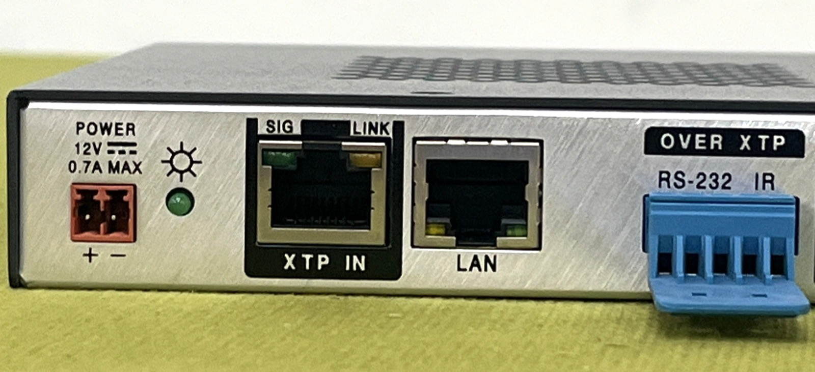 Extron Electronics XTP R HDMI New With Adapter 60-1043-13
