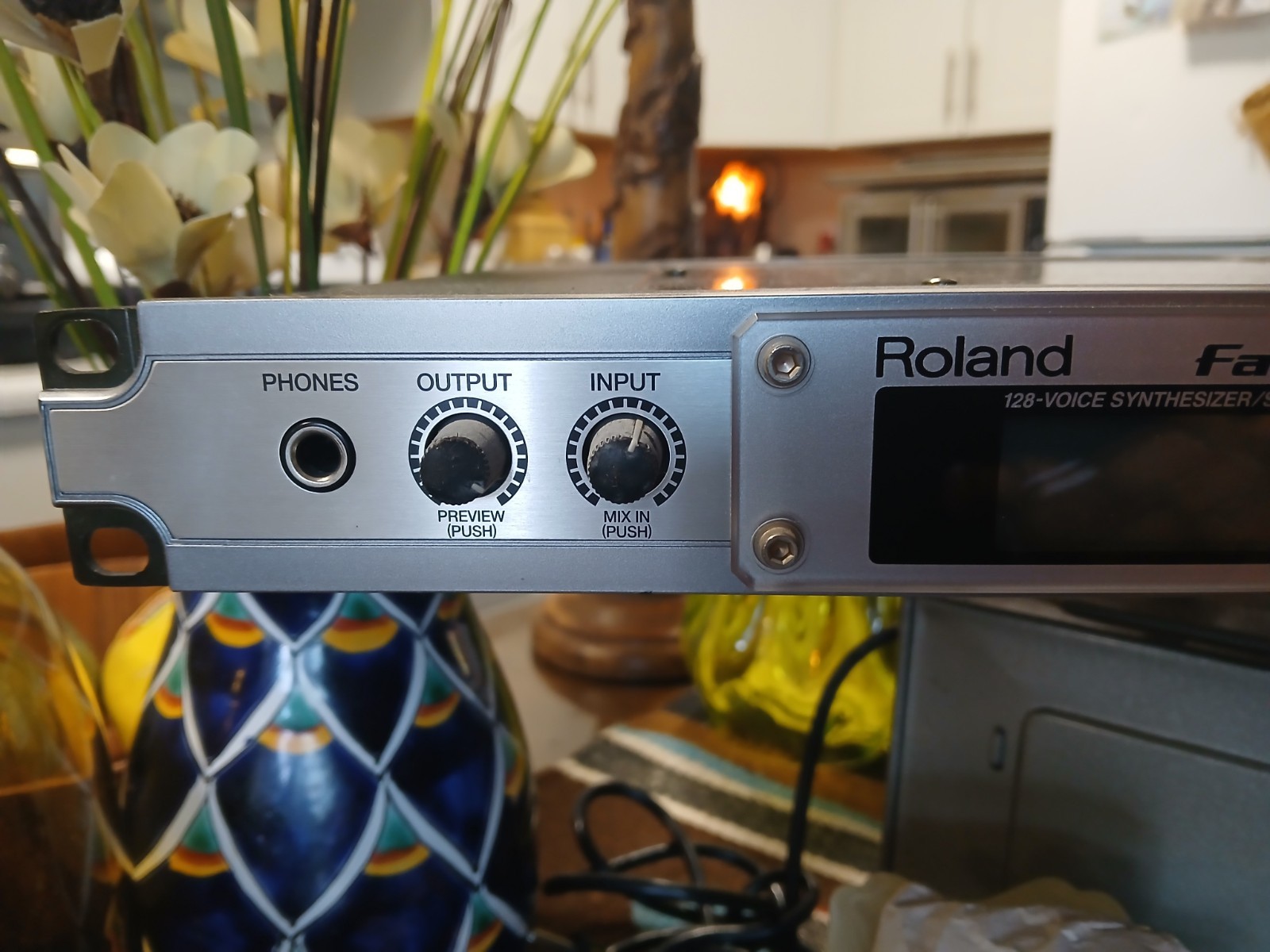 ROLAND FANTOM XR