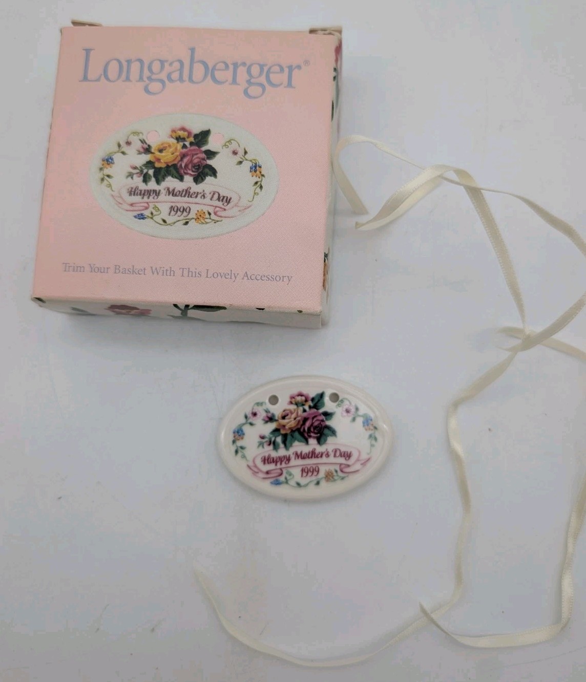 Longaberger Basket Happy Mother's Day 1999 Floral Tie-On Beautiful ornament